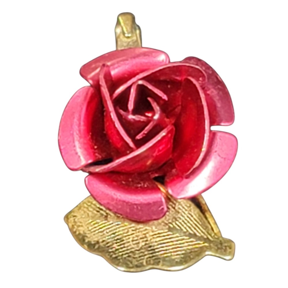 VTG 60s Red 3D Cabbage Rose Pendant Gold Tone Metal Coquette Cottagecore Retro